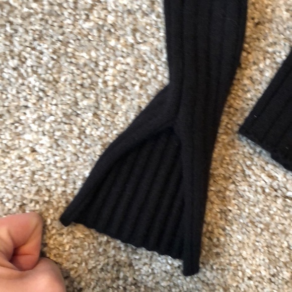 Lulus off shoulder sweater - Picture 2 of 3